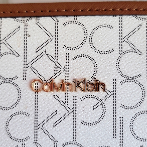 Calvin Klein Signature Handbag - Picture 2 of 14